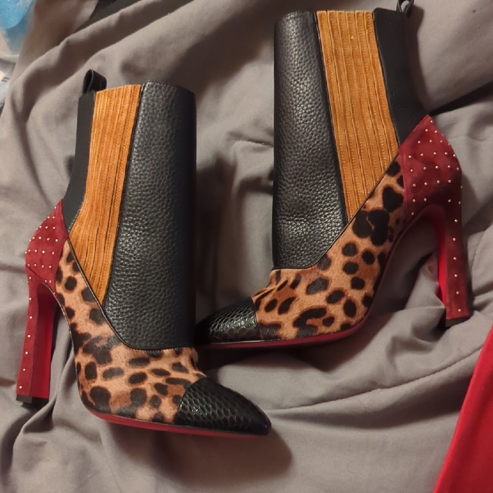 Stylish Leopard Print Ankle Boots